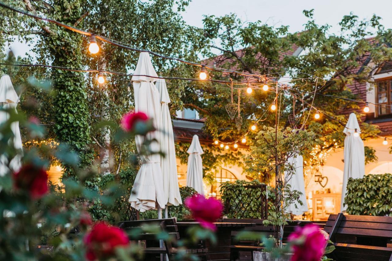 Oleander Romantik Zimmer Trausdorf an der Wulka Eksteriør billede