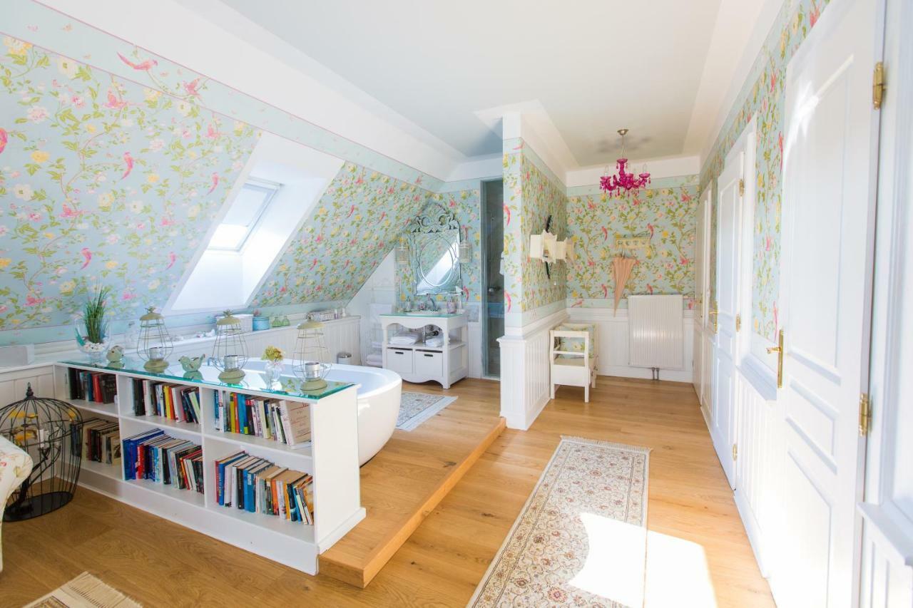 Oleander Romantik Zimmer Trausdorf an der Wulka Eksteriør billede